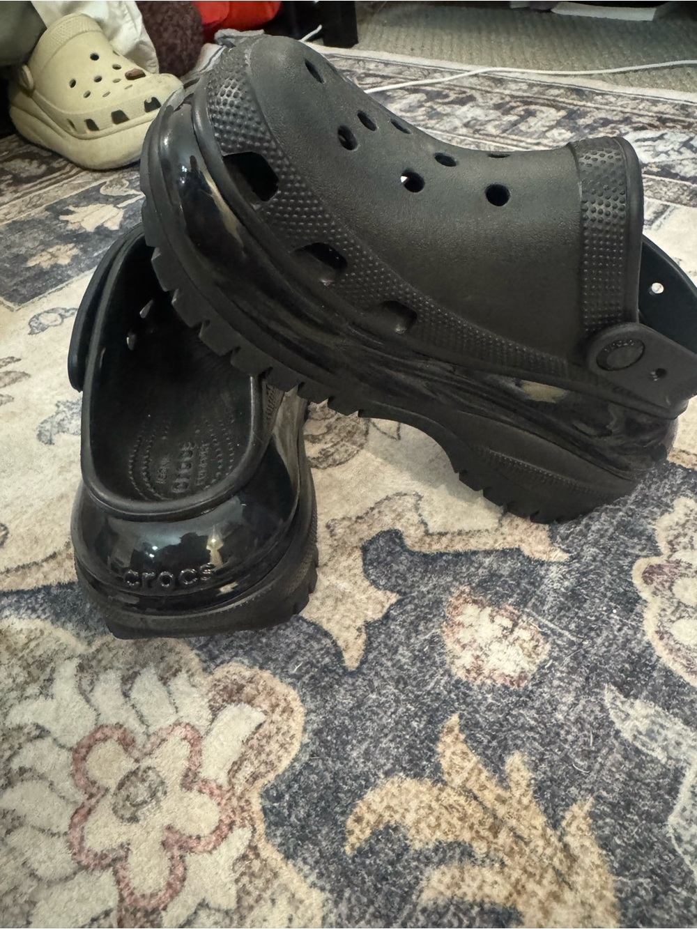 CROCS Mega Crush Clog size 5 never used - Picture 2 of 6